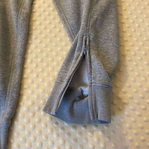 TOMMY HILFIGER - Picture 3 of 4